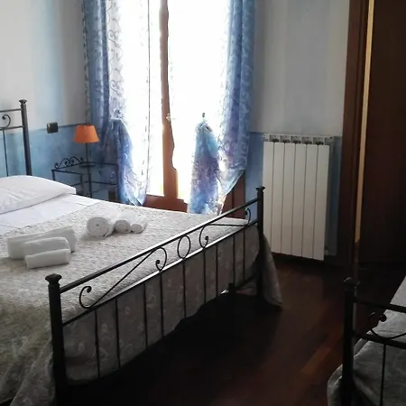 Acteaverona Bed & Breakfast *